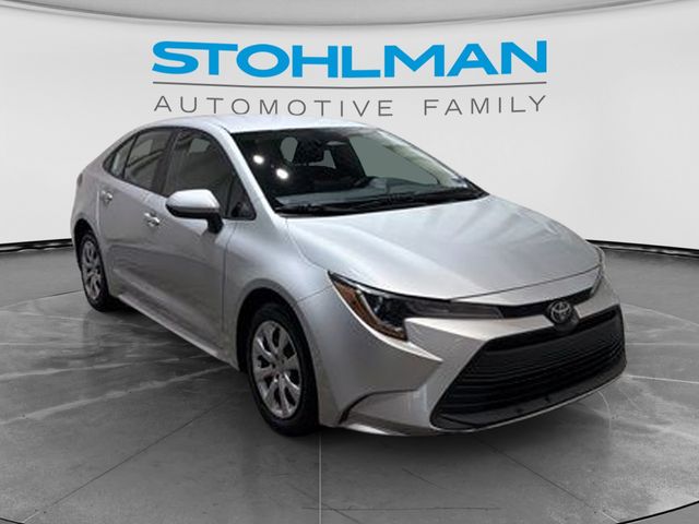 Classic Silver Metallic 2024 Toyota Corolla LE FWD Sedan Front-Wheel Drive Continuously Variable Transmission