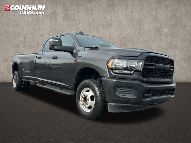 2024 RAM 3500 Tradesman Crew Cab LB DRW 4WD