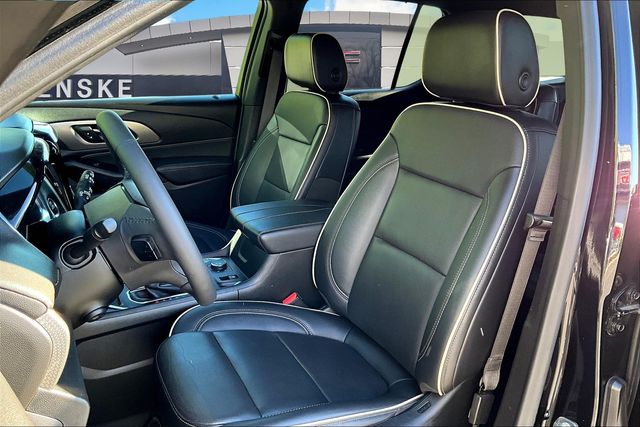 2022 Chevrolet Traverse Premier photo
