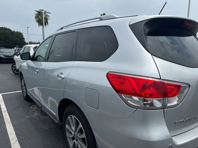 2014 Nissan Pathfinder SL 6