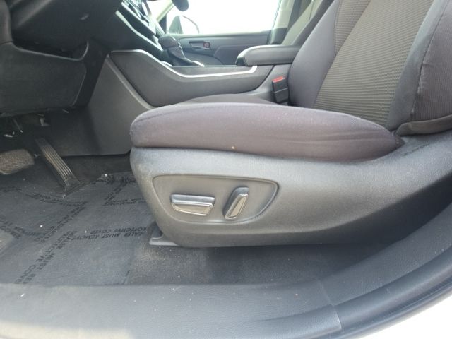 Photo of 2022 Toyota Highlander L in Dallas, GA - 18,  2022 Toyota Highlander L:B01818