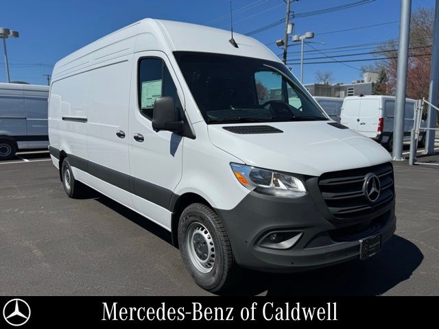 2026 Mercedes-Benz Sprinter 2500 170 WB High Roof's photo