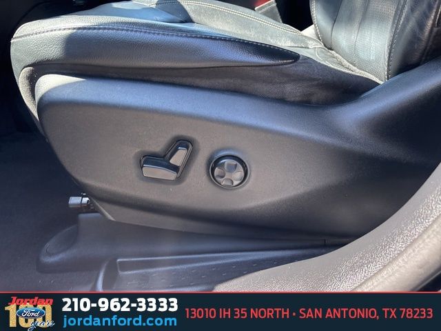 Used Car 2020 Chrysler Pacifica  Touring L For Sale Under $20,000 In San Antonio, Texas