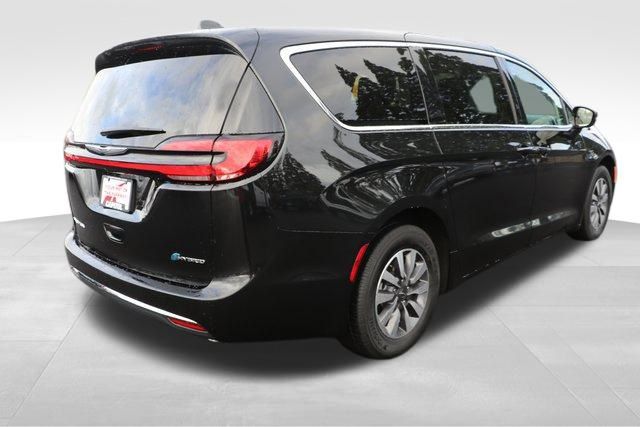 2022 Chrysler Pacifica Hybrid Touring L 20