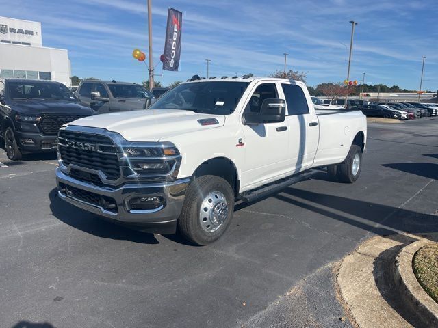 New 2026 White Ram Tradesman image 3