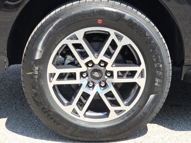 New 2025 Black Ford Active image 9