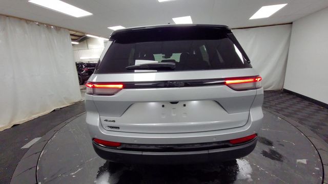 2024 – Jeep – Grand Cherokee
