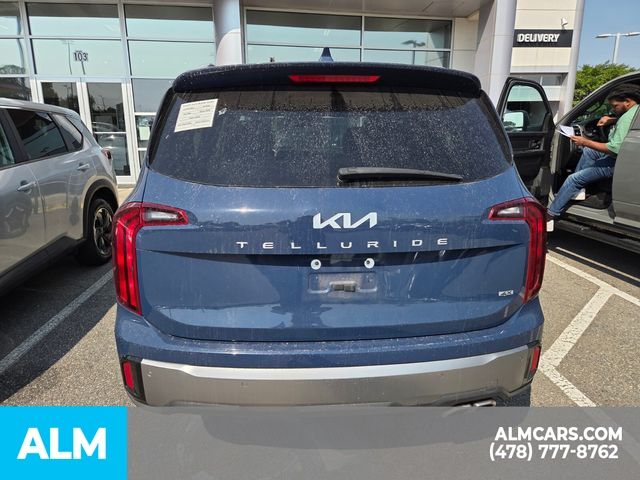 Used 2025 Black Kia S image 20