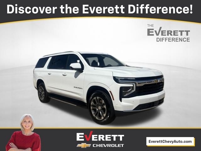 Summit White 2026 Chevrolet Suburban SUV / Crossover Four-Wheel Drive