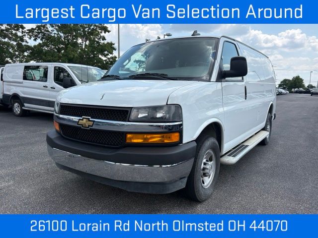 Summit White 2025 Chevrolet Express Cargo Van Rear-Wheel Drive 8-Speed Automatic Overdrive