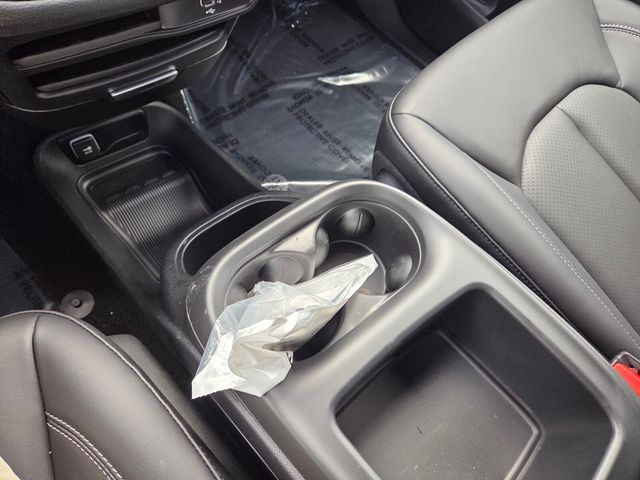 New 2026 Silver Chrysler Select image 25