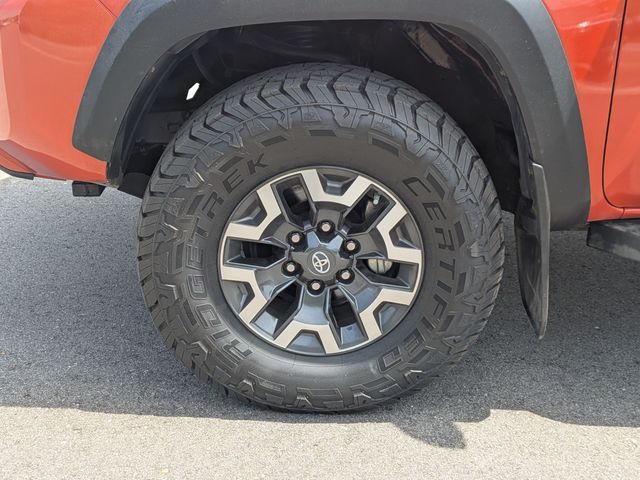 2018 Toyota Tacoma - Image 32