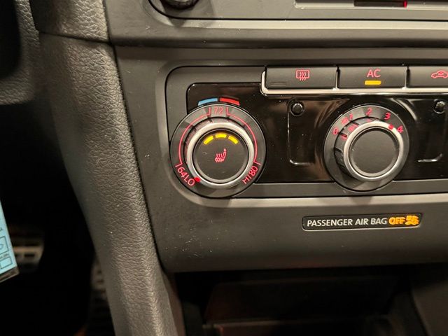 2010 Volkswagen GTI photo