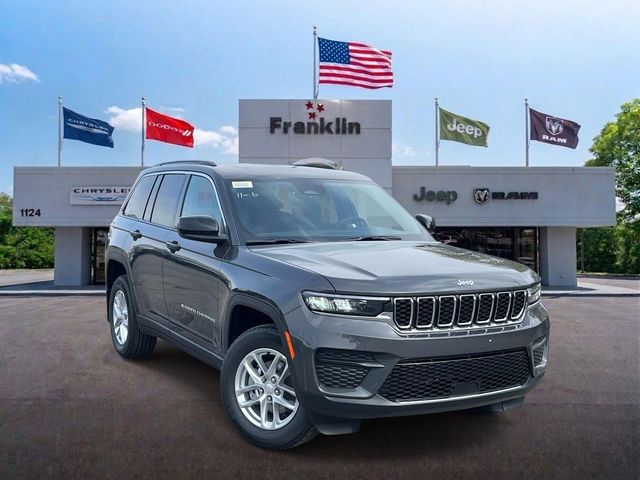 Gray Metallic 2025 Jeep Grand Cherokee SUV / Crossover Four-Wheel Drive 8-Speed Automatic