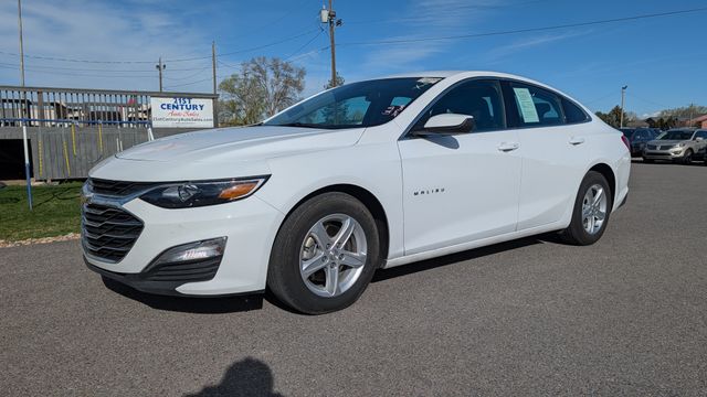Summit White 2025 Chevrolet Malibu LS FWD Sedan Front-Wheel Drive Continuously Variable Transmission