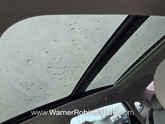 Used 2016 Silver Kia EX image 20