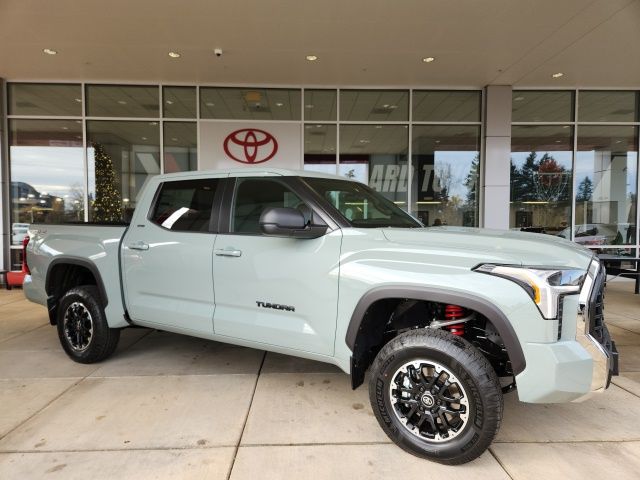 2026 Toyota Tundra SR5 CrewMax Cab 4WD