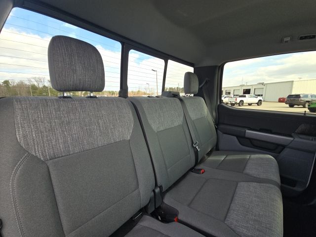 2022 Ford F-150 XLT:B02060