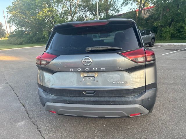Used 2021 Gray Nissan SV image 10