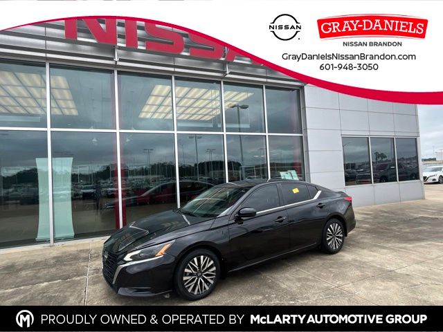 Super Black Clearcoat 2024 Nissan Altima Sedan Front-Wheel Drive Continuously Variable Transmission