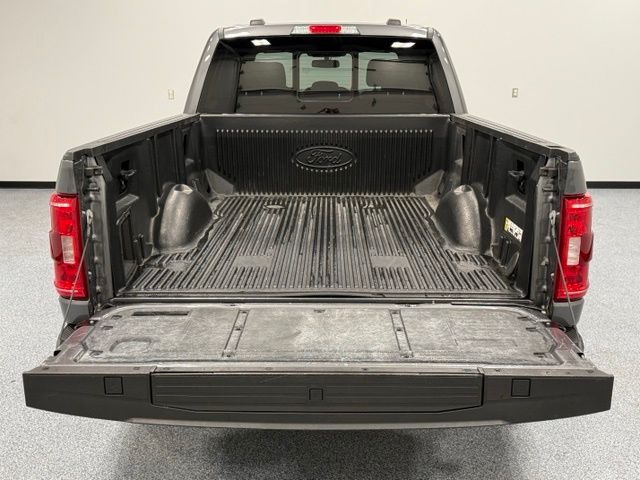 Used 2022 Gray Ford XLT image 8