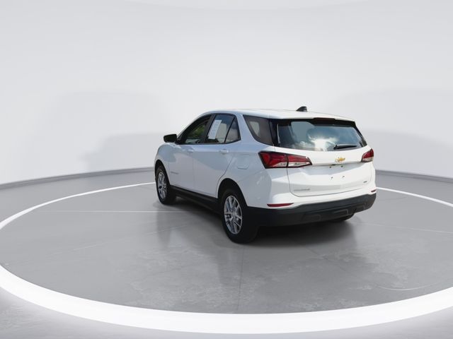 Used 2024 White Chevrolet LS image 9