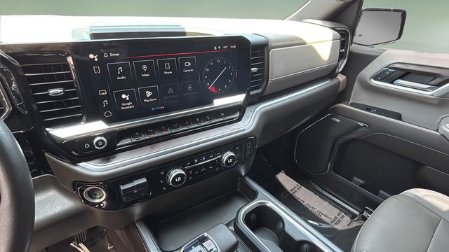 Used 2022 Silver GMC SLT image 25