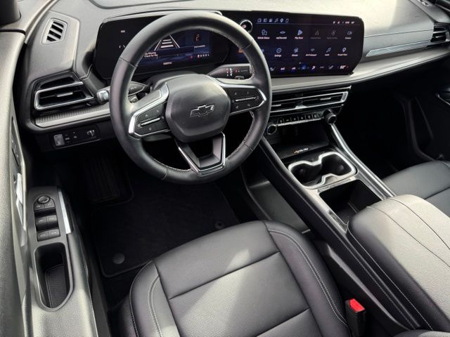 Used 2026 Chevrolet Traverse SUV