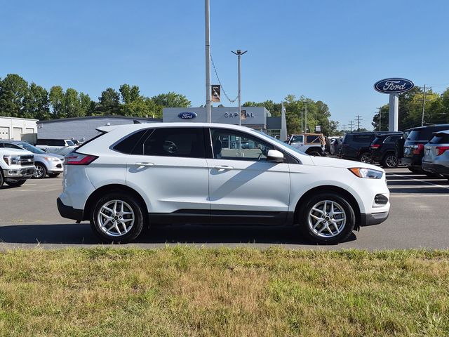 Used 2024 White Ford SEL image 14