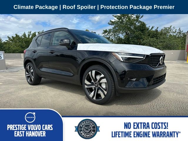 Onyx Black 2026 Volvo XC40 SUV / Crossover All-Wheel Drive Automatic