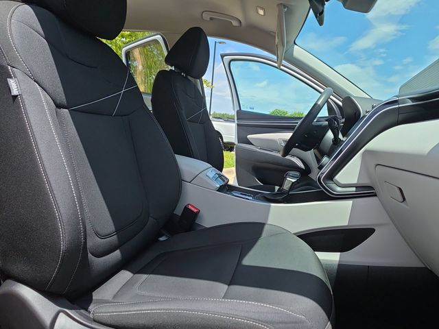 Used 2022 Quartz White Hyundai SEL image 11