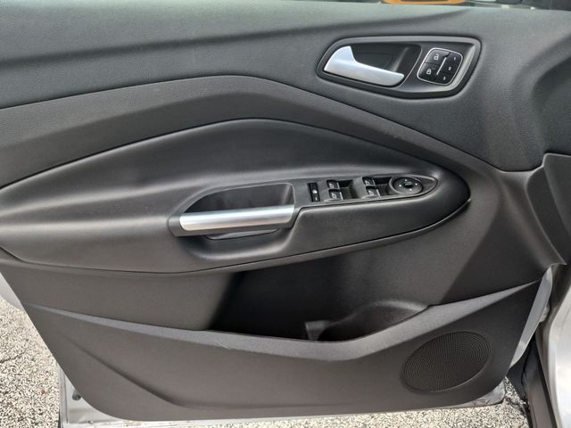 Used 2017 Ford Escape Titanium 4D Sport Utility