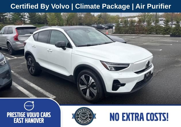 Crystal White Metallic 2023 Volvo C40 Recharge Twin Plus eAWD SUV / Crossover All-Wheel Drive 1-Speed Automatic