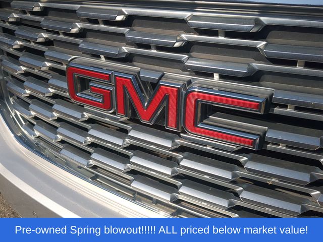 Used 2018 Silver GMC Denali image 10