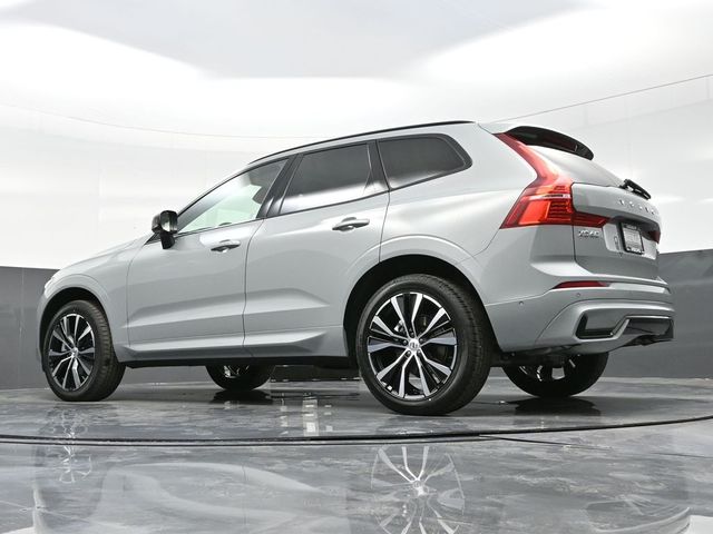 2025 Volvo XC60  photo
