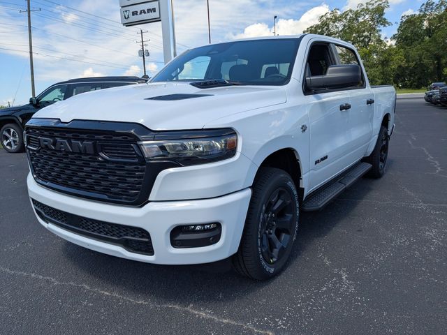 2026 Ram 1500 Express Crew Cab 4x4 5'7" Box