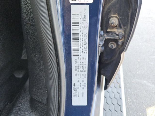 2019 Ram 1500 Laramie Crew Cab 4x4 5'7" Box