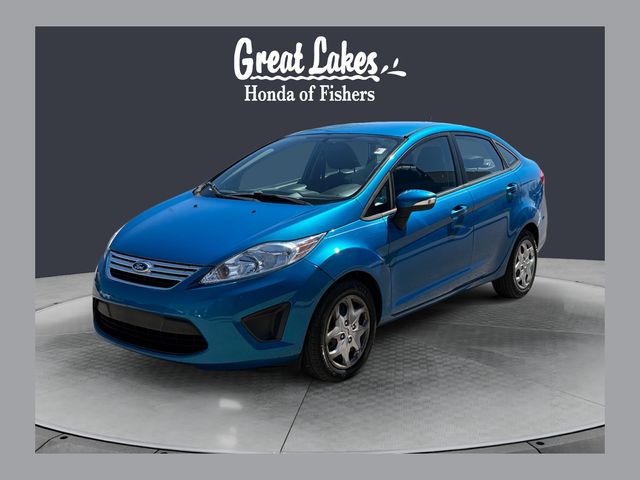 Blue Candy Metallic Tinted Clearcoat 2013 Ford Fiesta SE Sedan Front-Wheel Drive 6-Speed Automatic