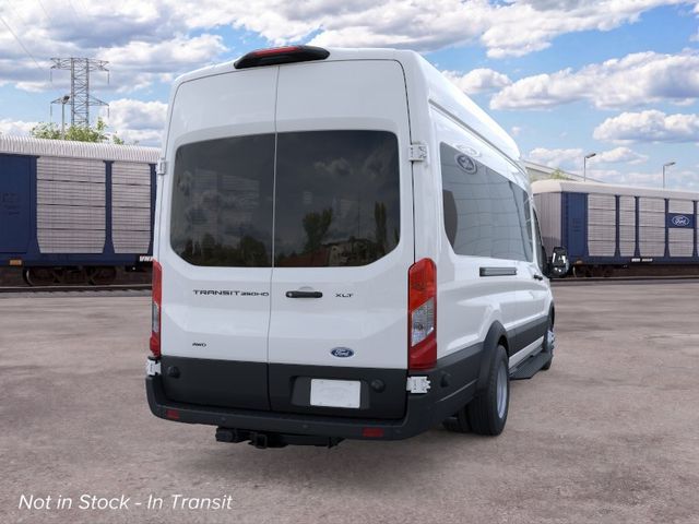 New 2026 Oxford White Ford XLT image 8