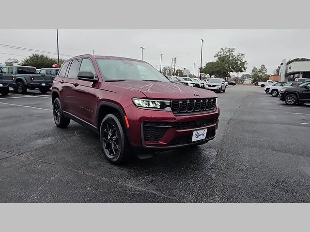 2026 Jeep Grand Cherokee Altitude 4x4