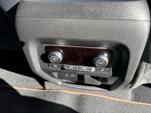 2026 GMC Acadia AT4 AWD