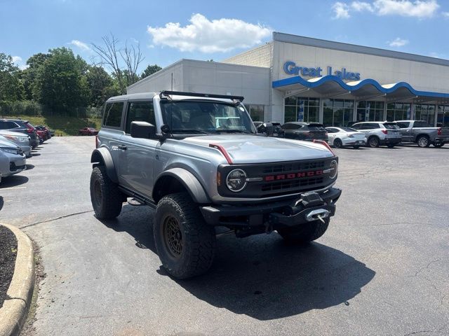 Silver Metallic 2022 Ford Bronco SUV / Crossover Four-Wheel Drive 7-Speed Manual