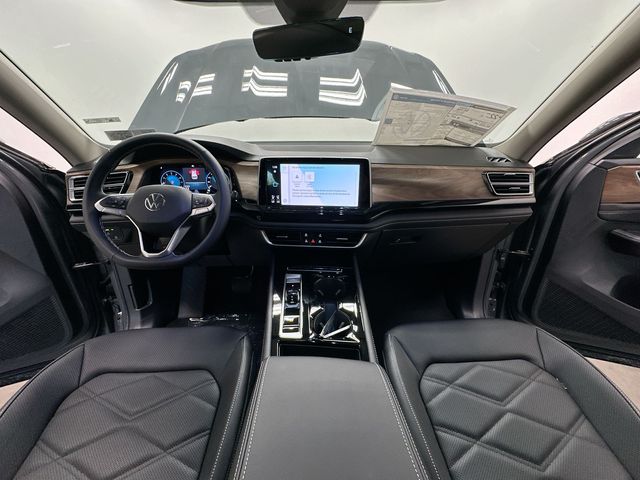 2026 Volkswagen Atlas 2.0T SE w/Technology Gray at Sutliff Volkswagen