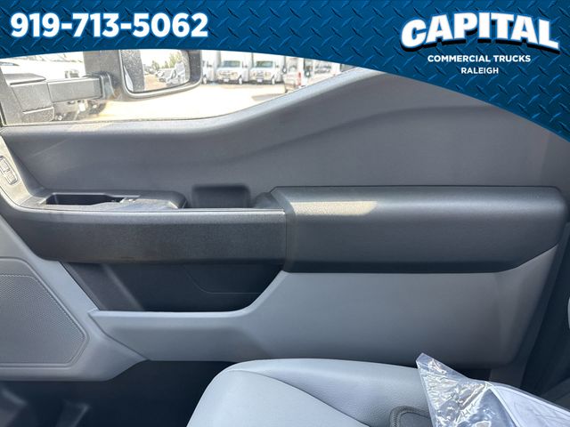 2024 Ford F-550 Super Duty Chassis Cab XL - Photo 27