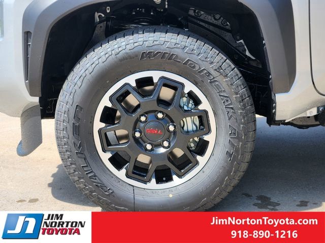2025 Toyota Tacoma TRD photo 9