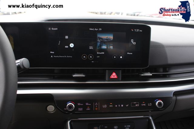 New 2026 Kia Carnival MPV Van