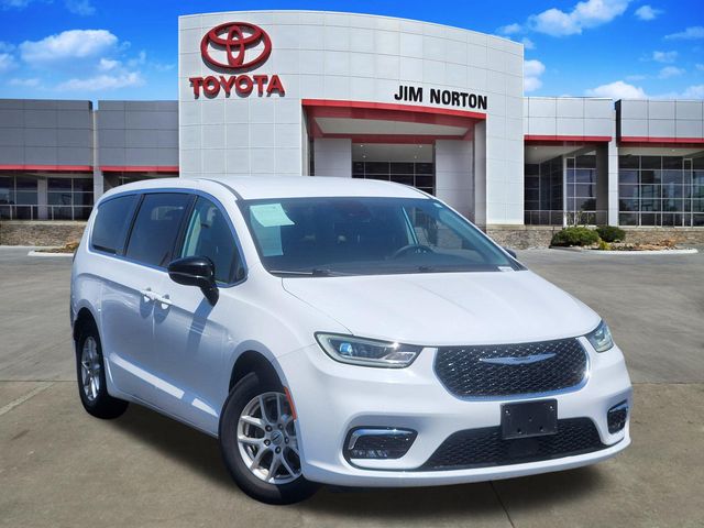 2024 Chrysler Pacifica