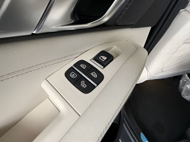 2026 BMW X7 40i - Photo 20