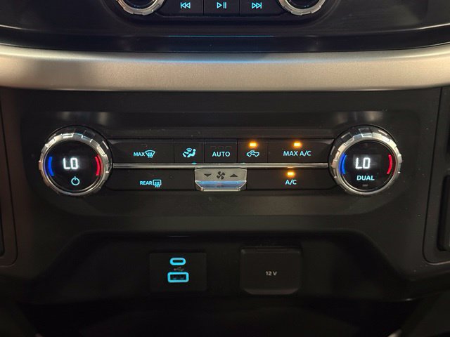 Used 2021 White Ford XLT image 26