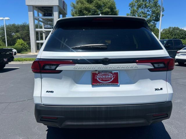 2026 Toyota Grand Highlander XLE - Photo 8